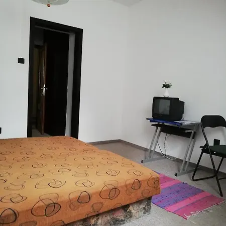 Kro Panorama Uduloszallo Sopron